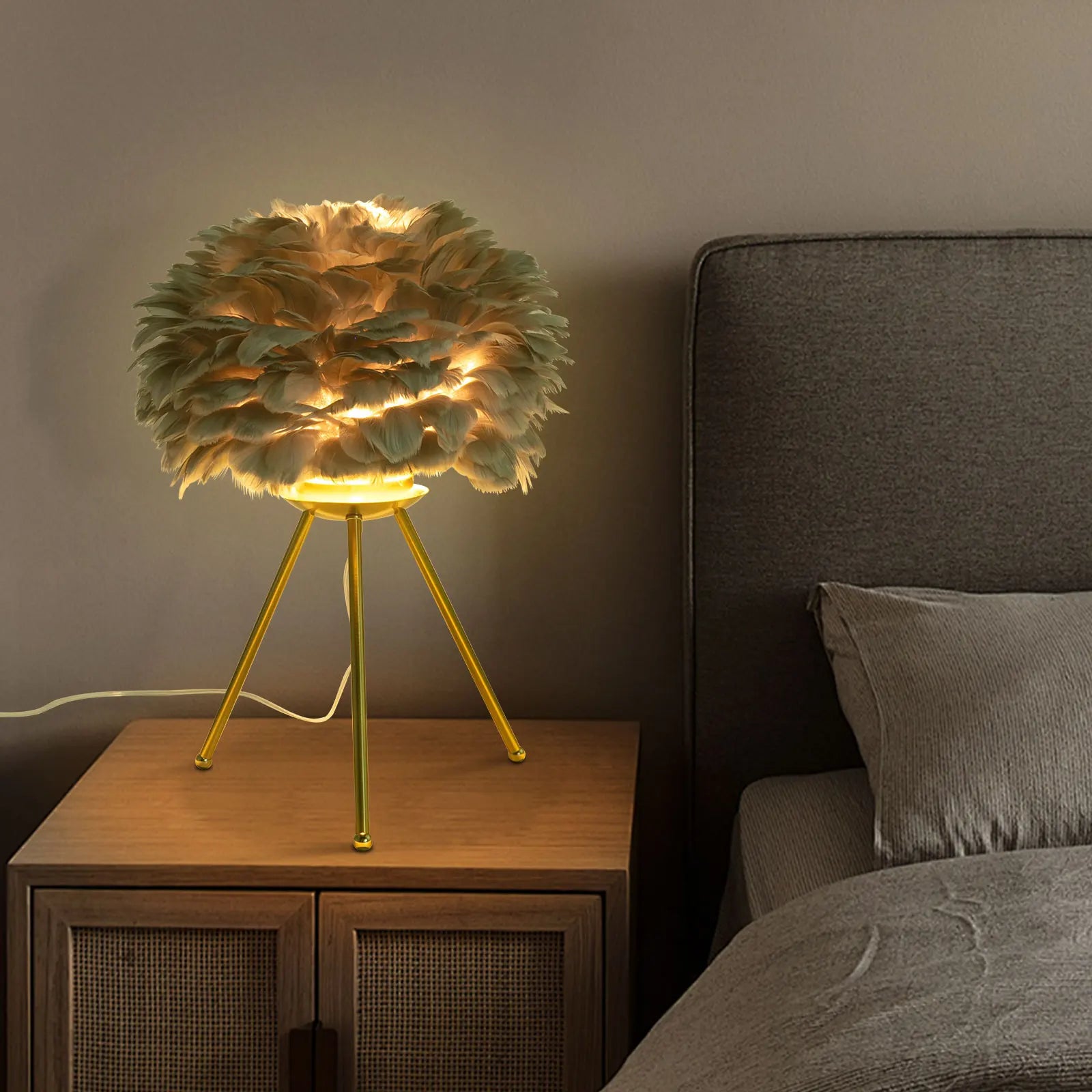 Gray Feather Table Lamp ✨🪶 | Luxury Bedside Light (Gray & Gold)