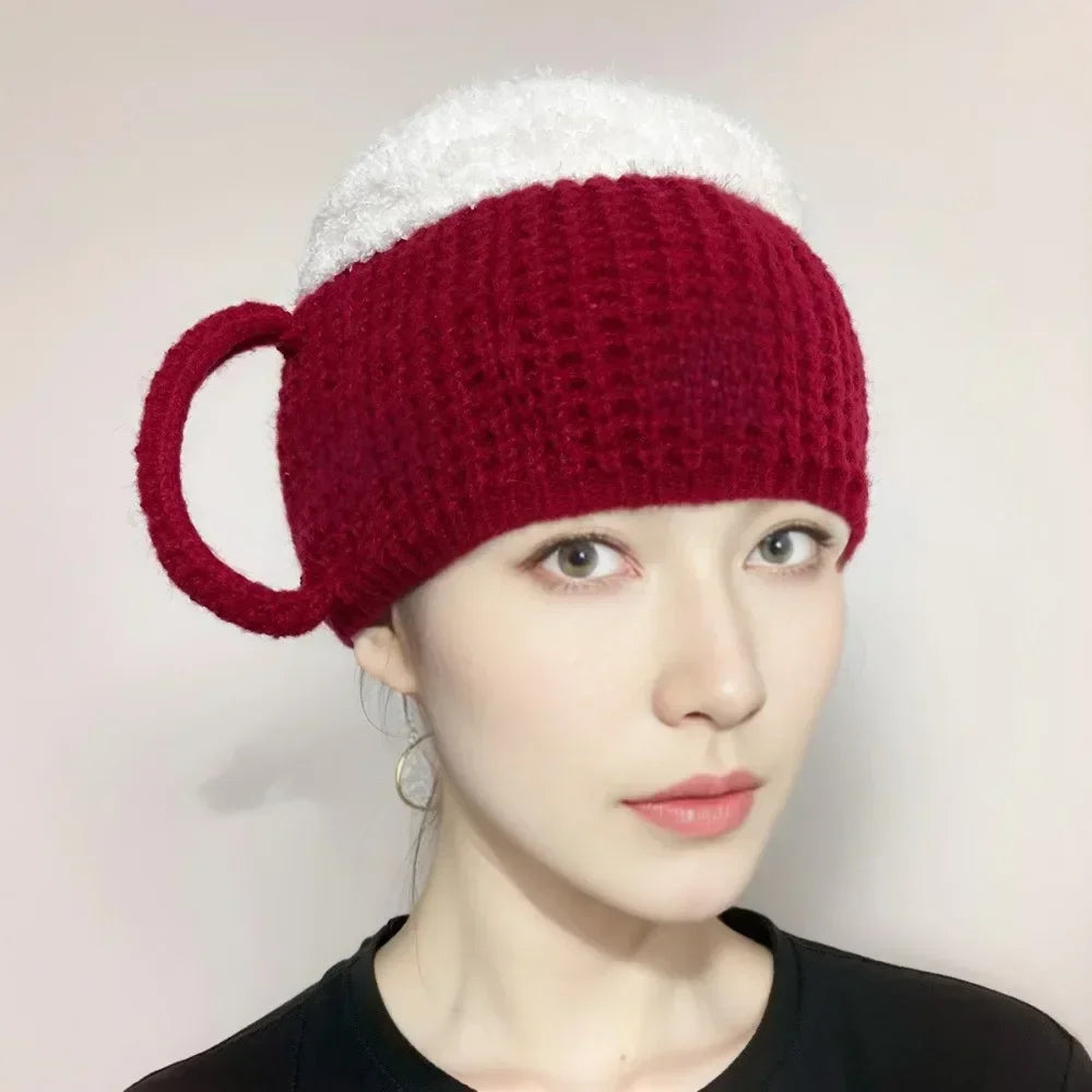 🍺🧢 3D Beer Mug Beanie Hat – Funny Knitted Unisex Winter Cap (Autumn/Winter)